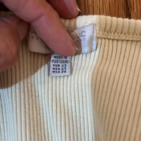 Woman tank top yellow Ribbed with buttons and flower pattern size xs - Picture 8 of 8